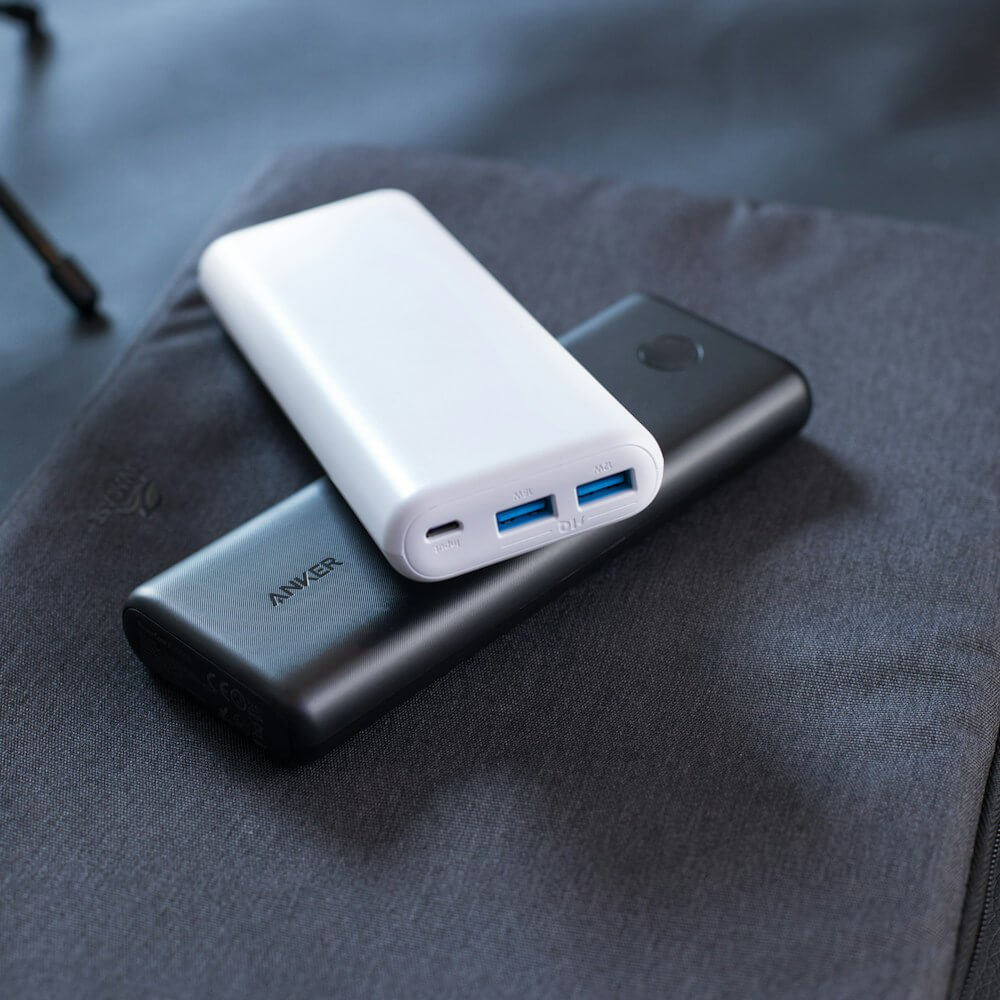 Ultra-Slim Power Bank 20000mAh - Fast Charge Edition